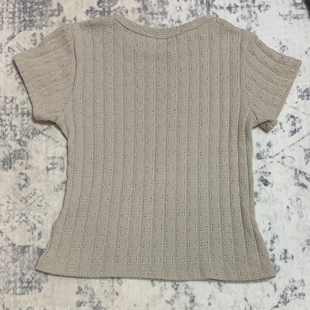 Light Grey Knit Short Sleeve Top - Picture 5 of 6